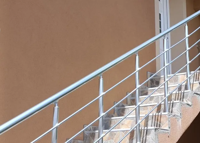 Garfield Family 2 아파트